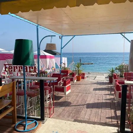 דירה Golden Beach Apartments בורש